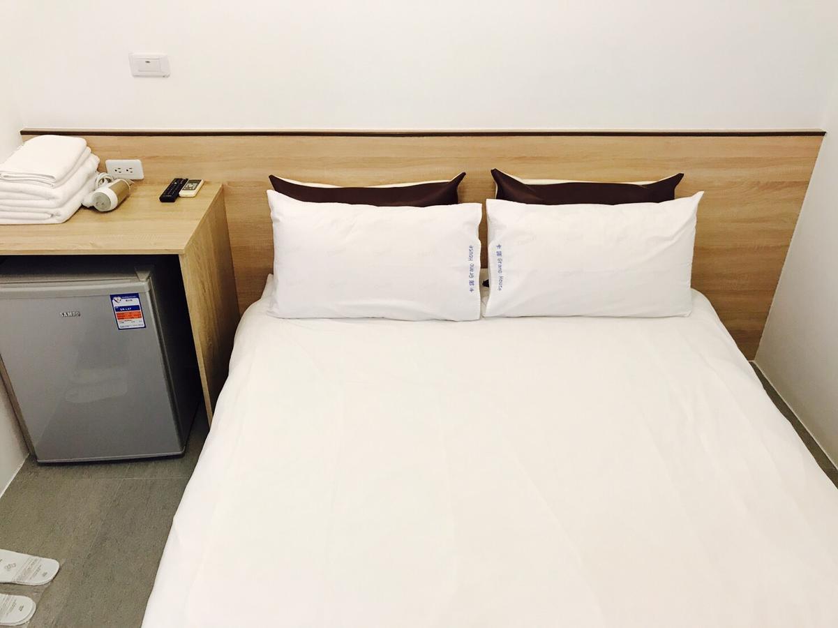 Hostel Grano-House Taichung Exterior foto